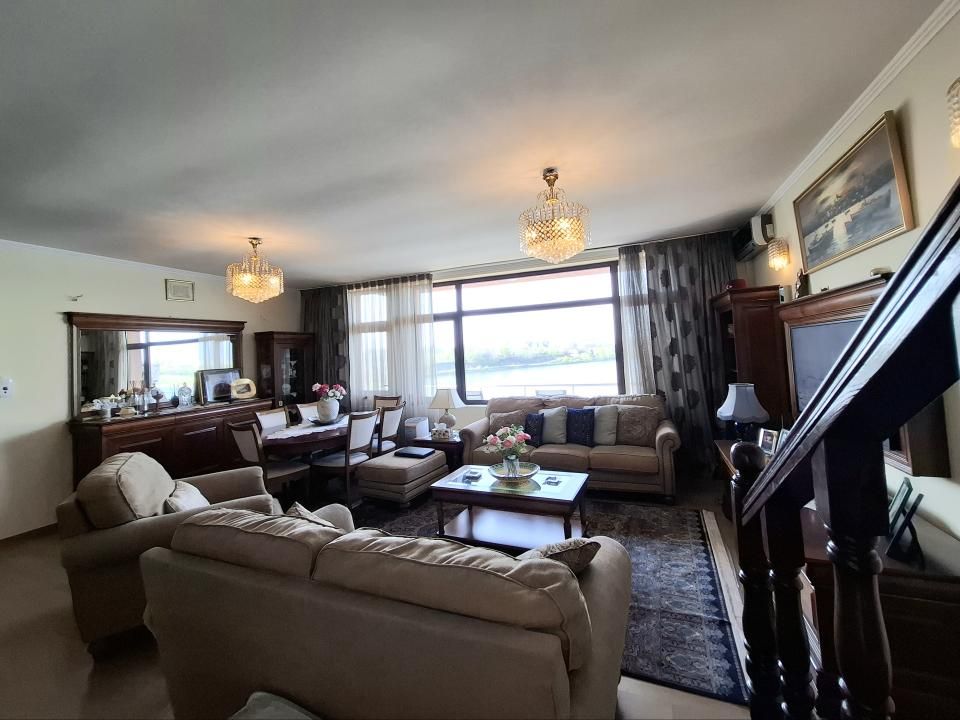 5 Camere | 217 MP | Panoramic | Etaj 2 + mansarda | Parcare | Centrală – fotografia 8 din 17