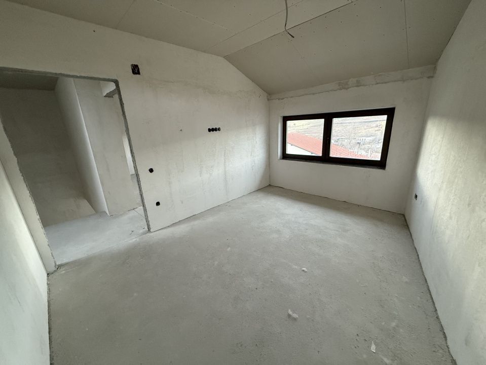 EXCLUSIVITATE !! COM 0% !! De vânzare duplex 4 cam 160 mpu D+P+E str Oasului – fotografia 17 din 31