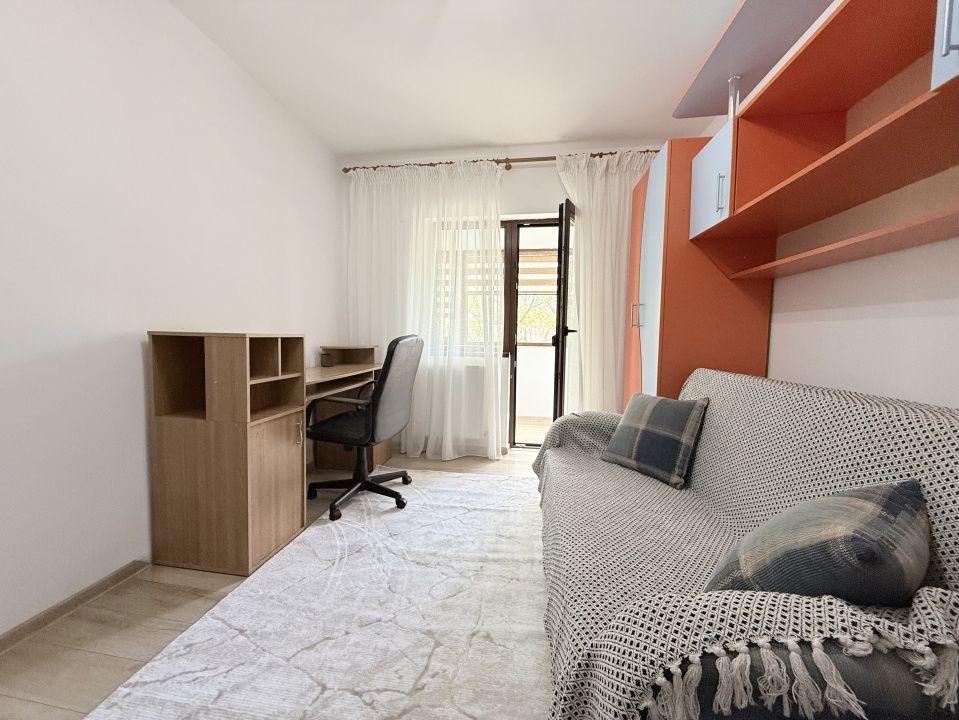 Apartament cu 3 camere de inchiriat in zona Faleza Nord – fotografia 8 din 12