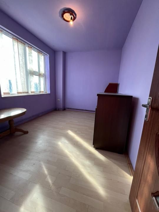 De închiriat spațiu de birouri de 150 mp – 5 camere zona industrială Găești Est – fotografia 3 din 10