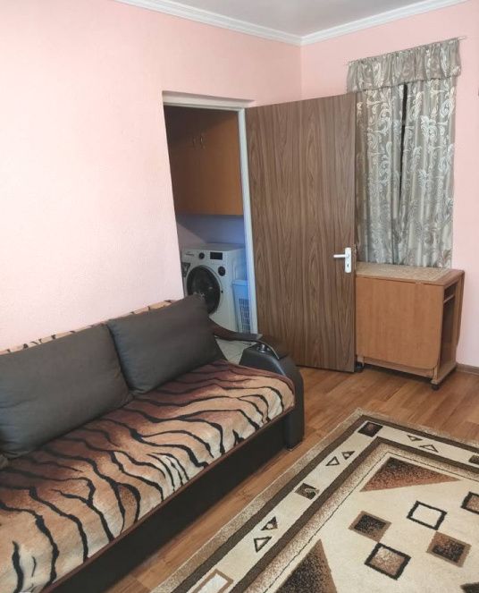 Apartament 2 camere de închiriat în Trivale | Parter | Centrală proprie – fotografia 1 din 7