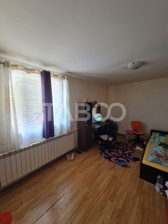 Casa de vanzare in Sebes langa lac – fotografia 3 din 10
