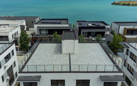 Apartament 3 camere la etajul 2 | Terasa privata 70m | Vedere frontală spre Lac
