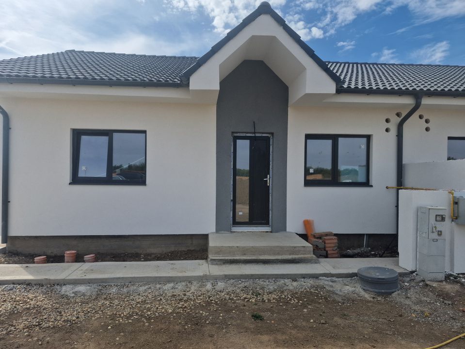 Duplex de vanzare cu 3 camere, zona Drumul Manastirii – fotografia 1 din 10