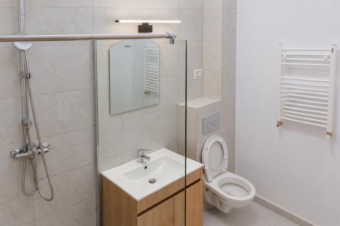 Garsonieră cu bucătărie separată și balcon, str. Frăției nr. 7, Ploiești – fotografia 6 din 13