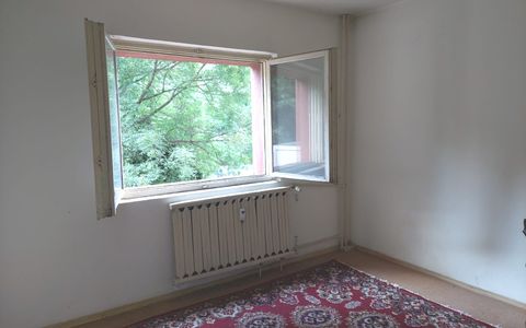Apartament 3 camere – zona excelenta, etaj 1,  Brazda