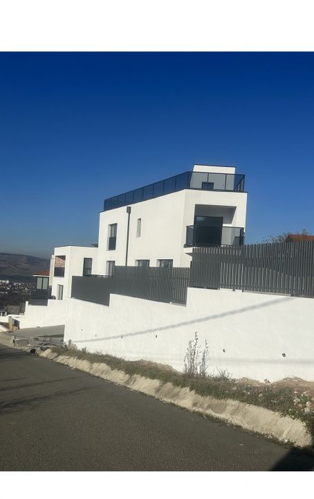 Casa individuala de vanzare 140mp teren 500 mp zona Floresti – fotografia 1 din 13