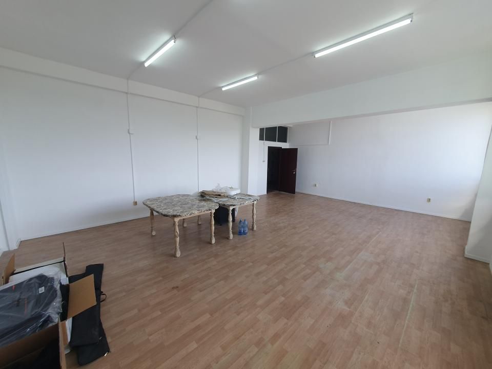 Spatiu birou de inchiriat, 52 mp utili, etaj 1,  Zona Calea Sagului – fotografia 4 din 7