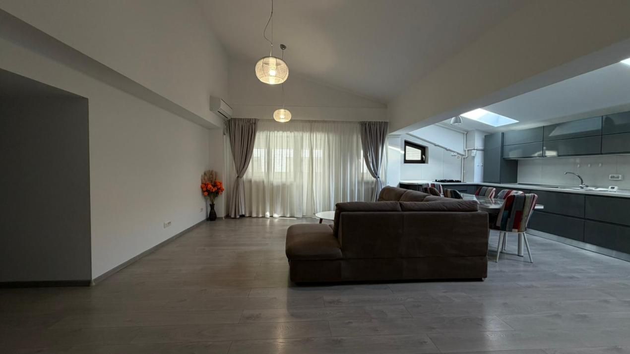 Apartament 4 camere 119MP | Damaroaia | Metrou | Vedere Lac | Terasa | – fotografia 4 din 25