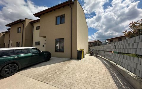 Duplex | Partial Mobilat | Toate utilitatile | Asfalt | Sacalaz |