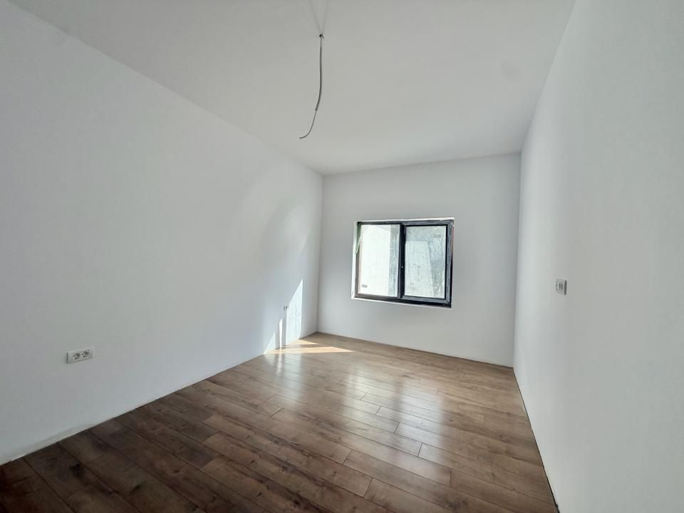 Duplex 4 camere+ spatiu comercial, 120 utili, 260 teren in Giroc – fotografia 6 din 19