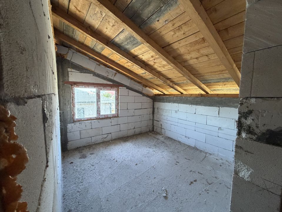 Casa P+M, 126mp utili, 437mp teren, sat Malu Mare – fotografia 12 din 14