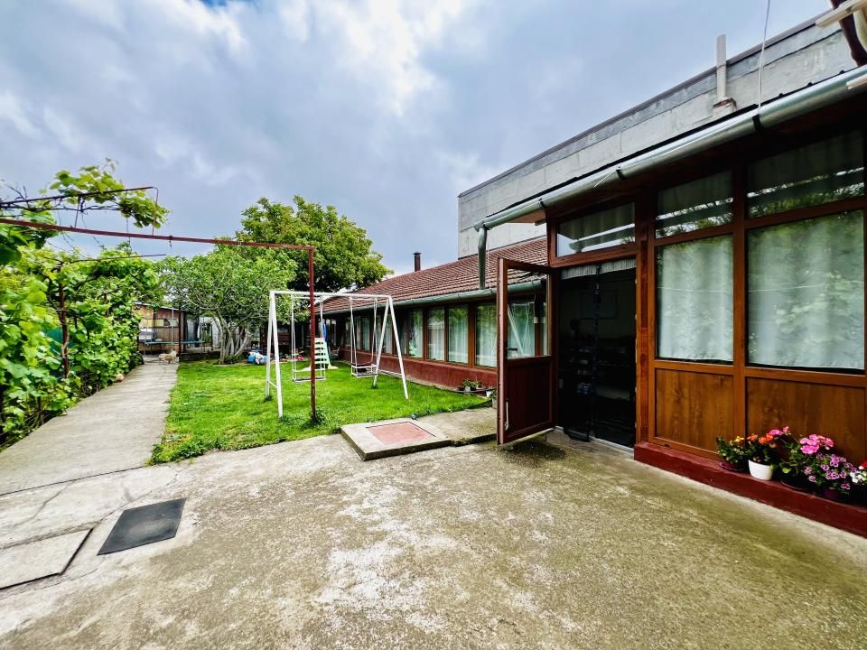 Casa individuala cu 5 camere si teren 1187 mp - Zona Mehala, Timisoara – fotografia 2 din 13