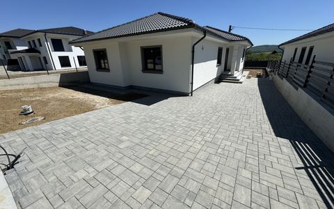 Case Noi la Cheie în Zona Valea Rusului – 117 mp Utili, 450 mp Teren