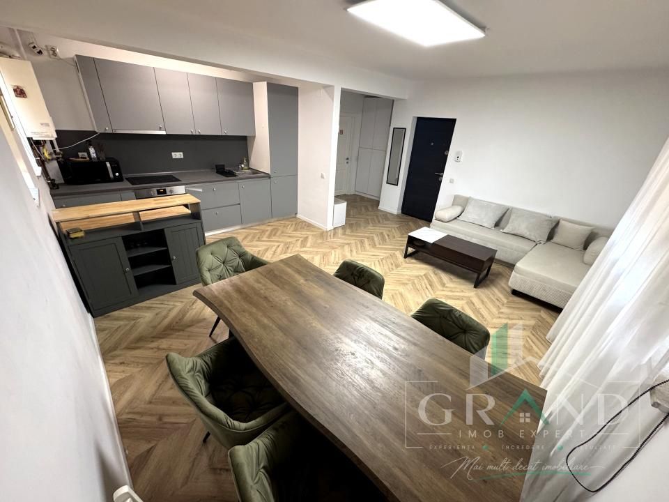 2 camere | Parcare CF | Bloc 2019 | Zona Răzoare–în spate la VIVO – fotografia 2 din 22