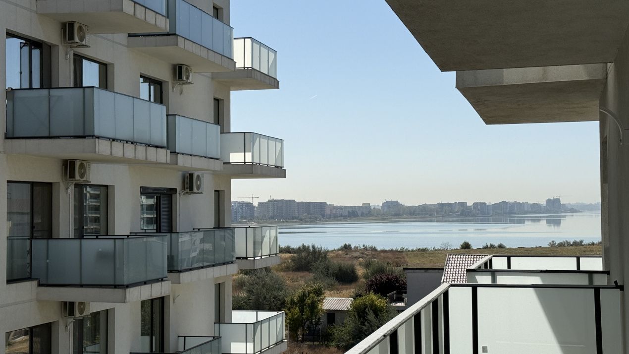 Apartamen MOBILAT in bloc finalizat cu piscina si toate utilitatile Mamaia – fotografia 1 din 23