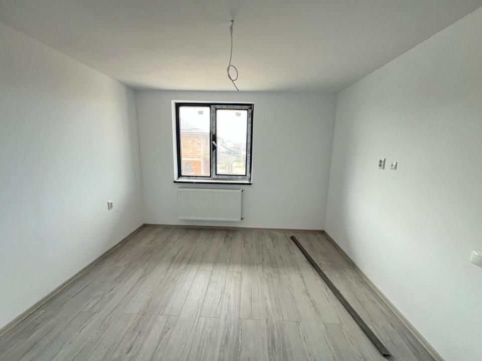 Casa-Duplex-4 camere-2 bai-110mp-Teren 500mp-Izvor-Tarlungeni – fotografia 6 din 15