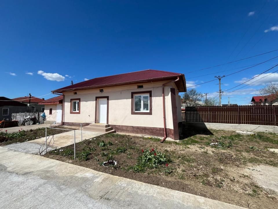 Casa parter + anexa si 2 bai cu 880 mp teren in Brosteni Dambovita – fotografia 1 din 20