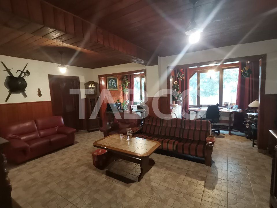 Pensiune de lux de vanzare in inima padurii langa Sibiu – fotografia 24 din 54