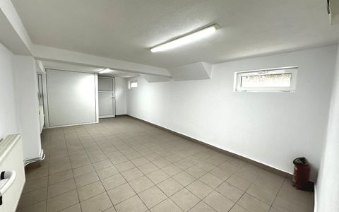 Spatiu Comercial de inchiriat 28 mp utili Finisat Zona Hotel CETATE