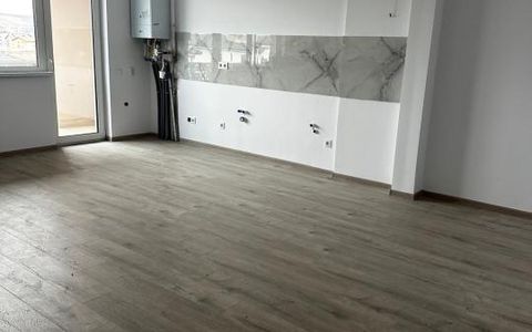 Apartament 3 camere,74mp2,zona Teilor