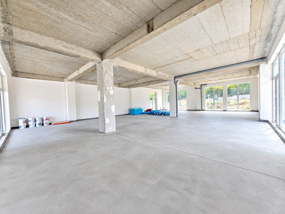 Spațiu comercial 177 mp + terasă 100 mp | Alimentație publică | 4 parcări | – fotografia 3 din 7