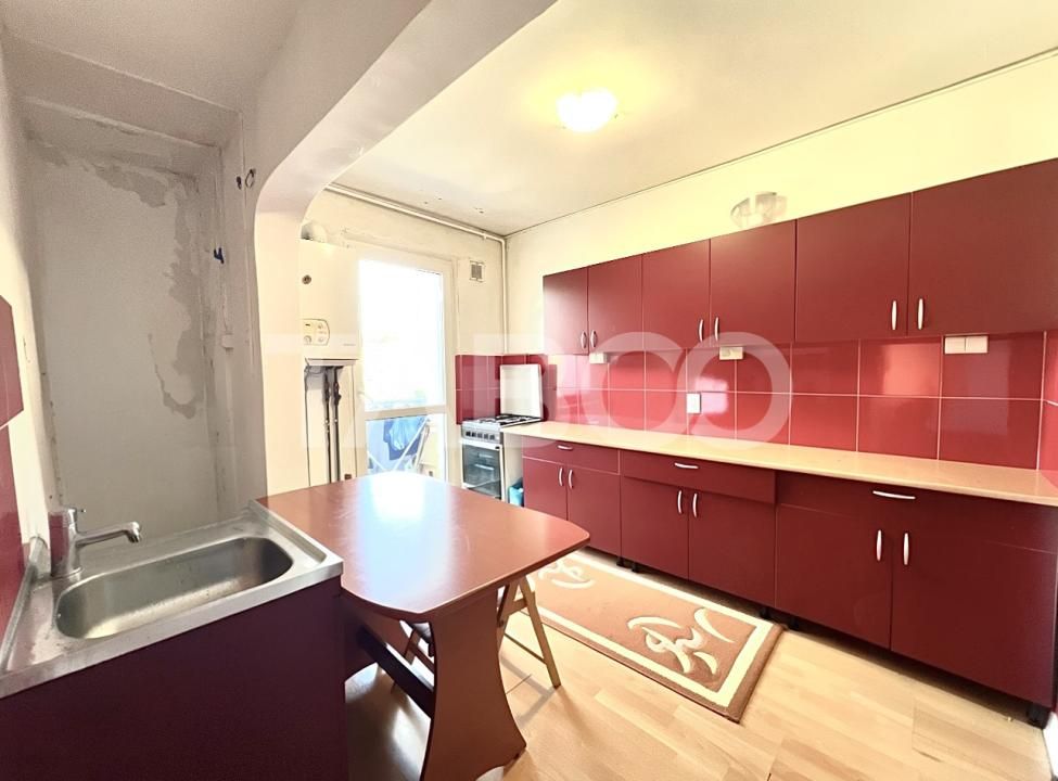 Apartament cu 2 camere de vanzare Grigorescu izolat cu lift si balcon – fotografia 5 din 9