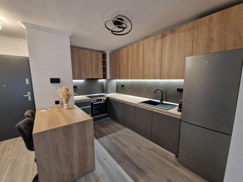 Apartament 2 camere, complet mobilat si utilat, balcon si parcare – fotografia 8 din 13