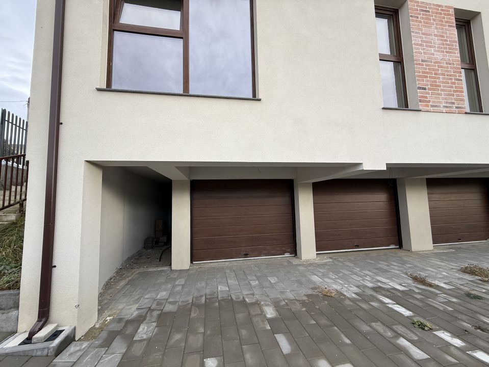 EXCLUSIVITATE !! COM 0% !! De vânzare duplex 4 cam 160 mpu D+P+E str Oasului – fotografia 7 din 31