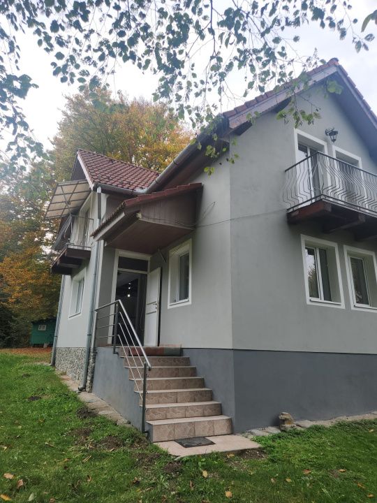 CASA DE VACANTA- VALEA AVRIGULUI-DE VANZARE – fotografia 5 din 9