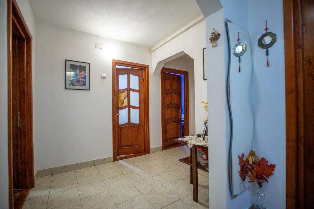 Apartament cu 3 camere decomandat de vânzare în Tomis Nord, Constanța – fotografia 22 din 22