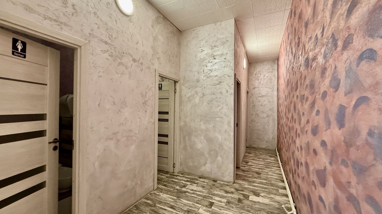 Spatiu comercial 435 mp stradal cu vitrina 36 m chiar pe DN39 Tuzla Costinesti – fotografia 2 din 16