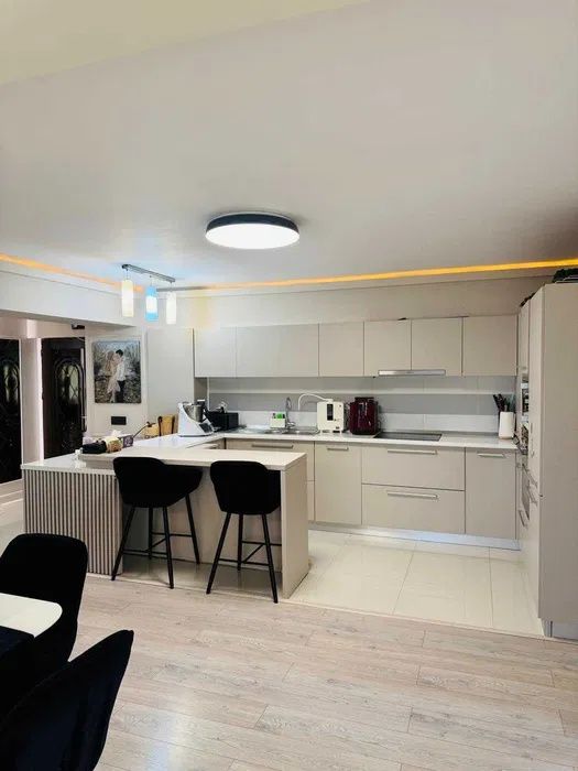 Penthouse Ultracentral | 3 camere | Jacuzzi | Terasă | Palas Mall – fotografia 1 din 8