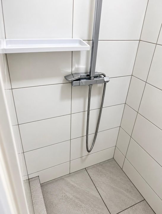 SE INCHIRIAZA GARSONIERA 11MP2 ,ZONA ALBAC ,RENOVATA – fotografia 5 din 5