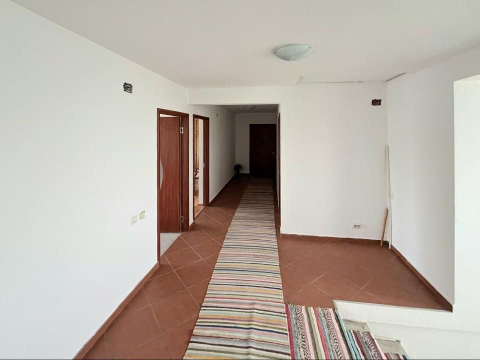 Vilă P+M cu 2300MP teren | 6 camere | 278MP | 30 min București – fotografia 11 din 27