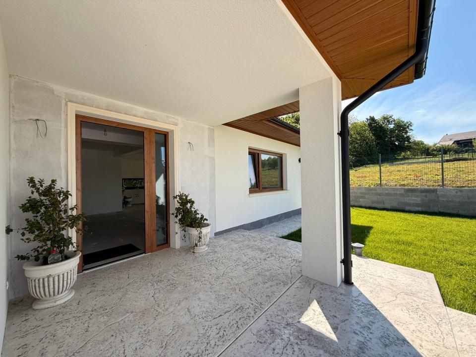 Casă individuală cu 4 camere și 2 băi - 1000MP teren, Bârnova – fotografia 12 din 24