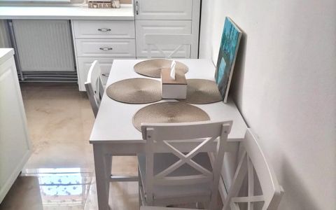 Apartament 3 camere 2 bai, parcare, CETATE mobilat si utilat complet