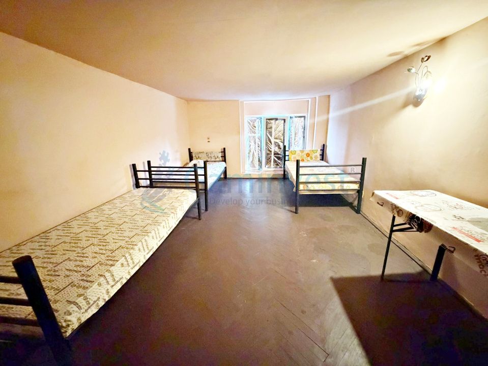 Spațiu de închiriat pentru muncitori, central Oradea, Bihor – fotografia 4 din 5