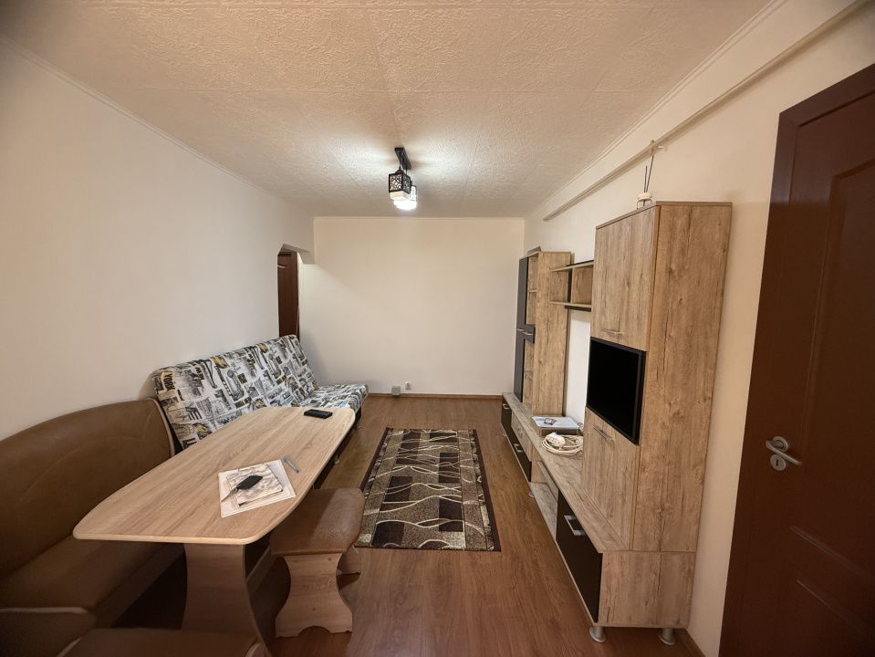 Apartament 3 camere, 49.75 mp, cartier Craiovița Nouă, zona Orizont – fotografia 2 din 11