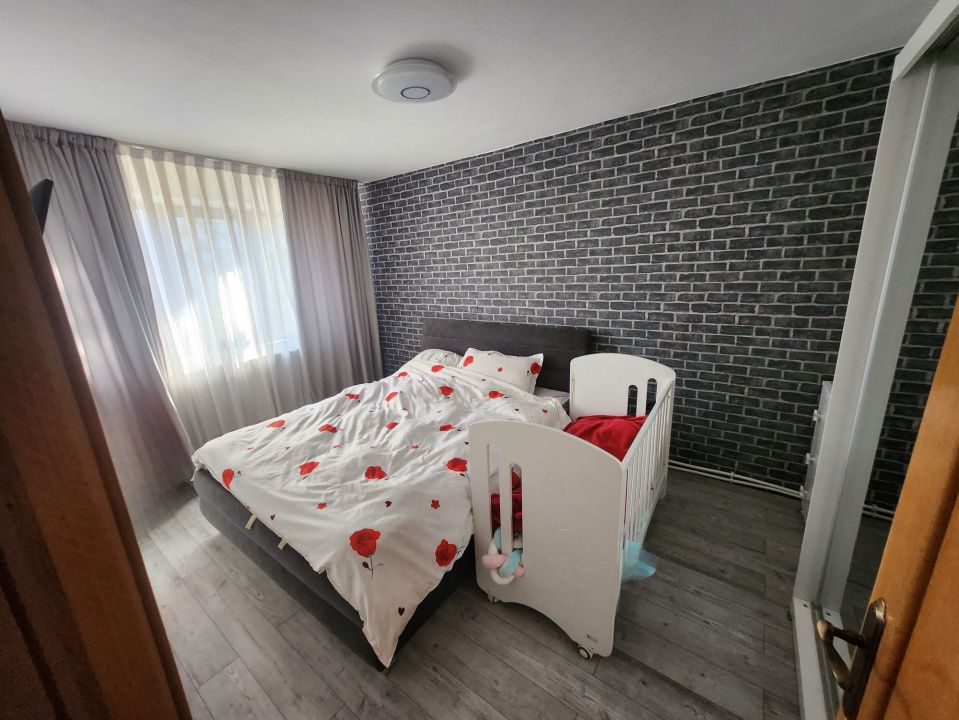 Apartament de vanzare 4 camere si parcare in Manastur, etaj intermediar! – fotografia 2 din 8