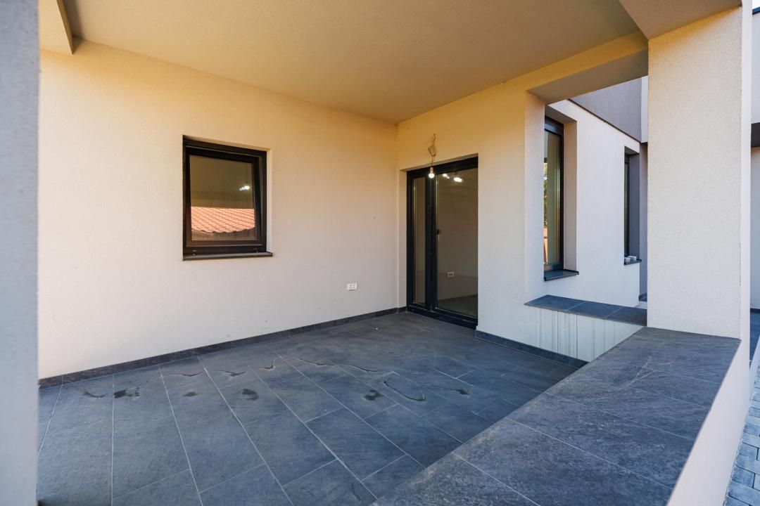 Duplex P+E în Moșnița Nouă, 3 dormitoare, 3 bai, teren 403 mp. Comision 0% – fotografia 10 din 56