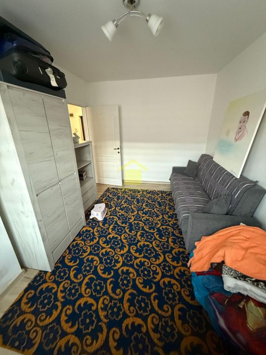 Apartament 3 camere decomandate, etaj 1, zona Sesul de Sus – fotografia 7 din 11
