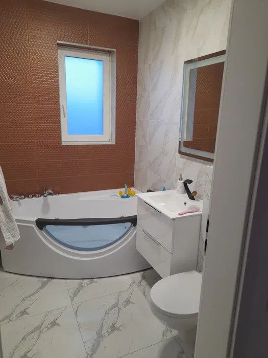 Apartament 3 camere , modern , 65 MP, Fagului, parcare subterana . – fotografia 6 din 7