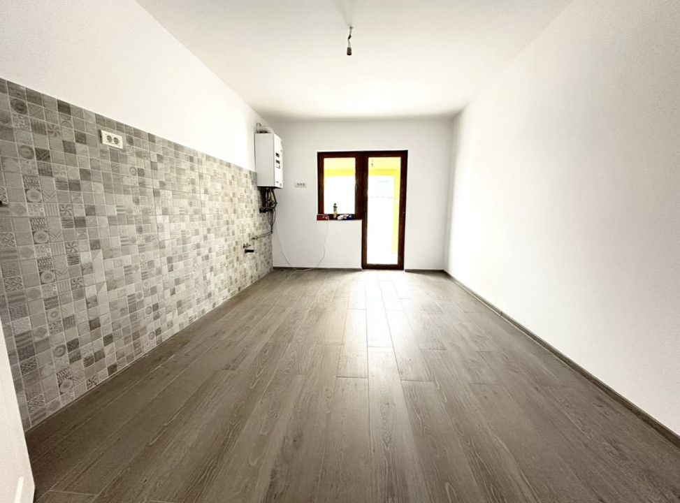 Duplex spatios, 5 camere, 125 mp utili, 353 mp teren - Dumbravita – fotografia 2 din 9