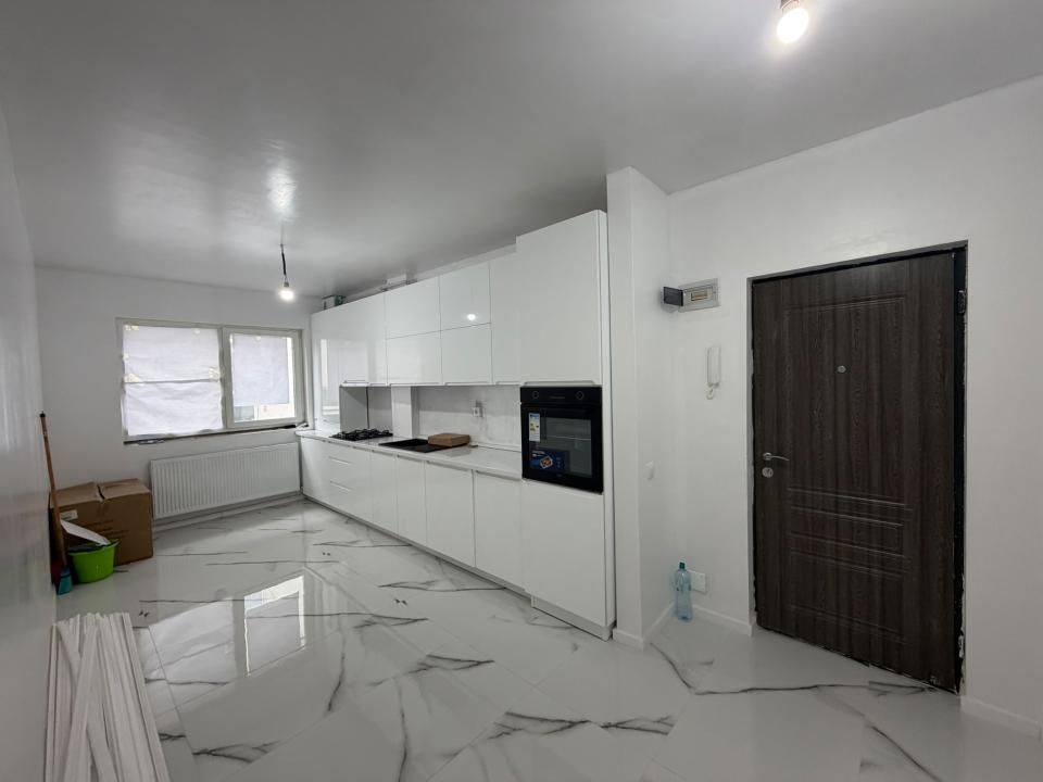 Apartament nou , 3 camere, parcare ,etaj 1 – fotografia 2 din 9