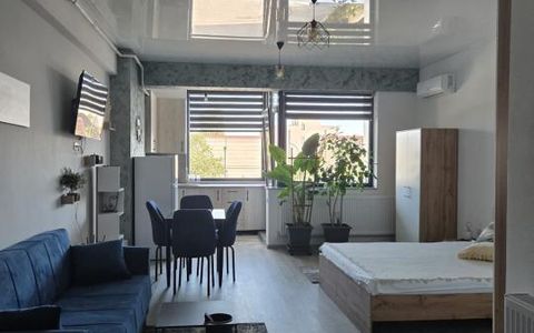 Închiriere Studio Mamaia Nord langa Hanul cu Peste Parcare privata