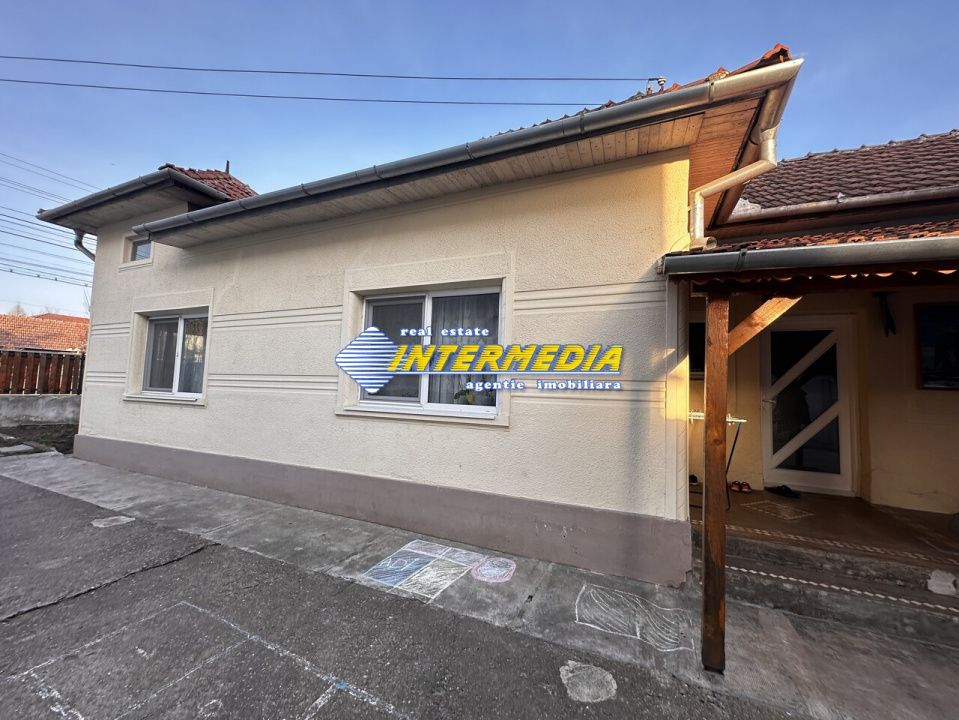 Casa cu 3 camere  in Cetate la asfalt cu 1176 mp Teren – fotografia 9 din 15