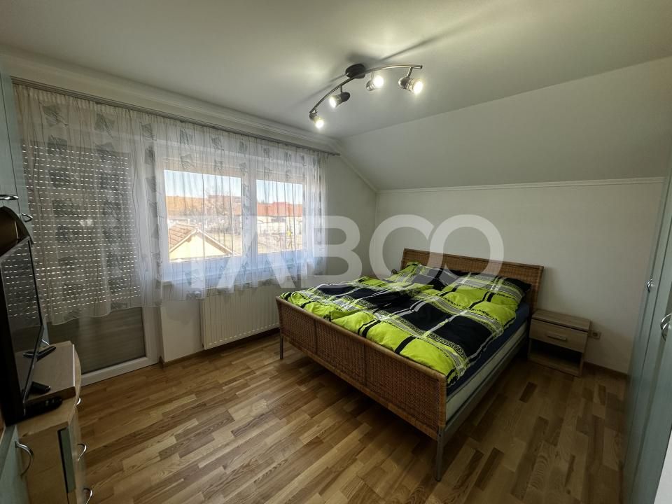 Casa individuala de vanzare 233 mpu si teren de 1000 mp in Selimbar – fotografia 8 din 13