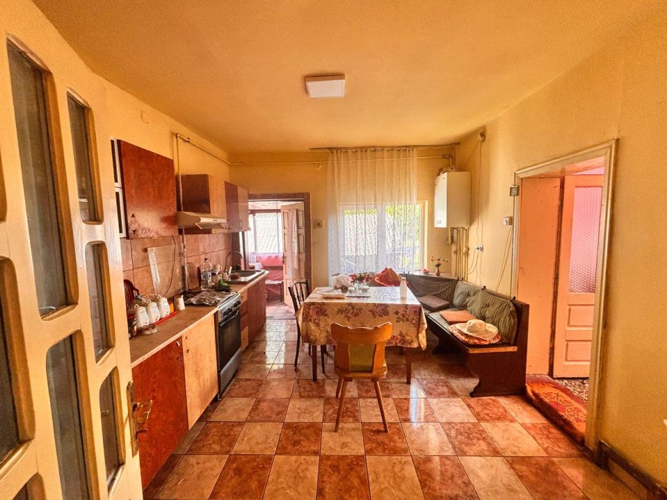Casă cu teren 2.200 mp – Beclean – fotografia 5 din 13