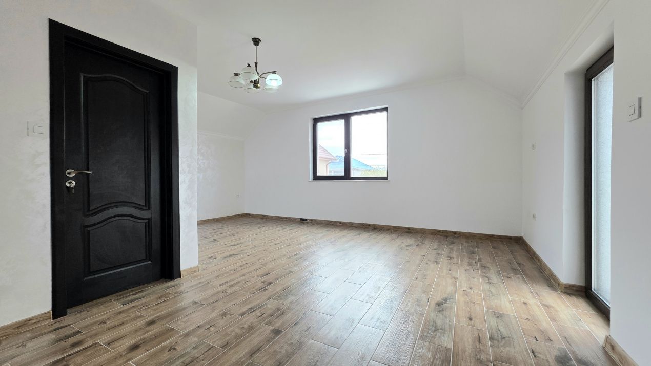 Vilă P+1 spațioasă – Năvodari, zona centrală – fotografia 13 din 29